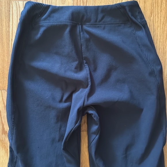 Backcountry sz XS Black insulated Joggers pockets great pre owned condition - Picture 3 of 7